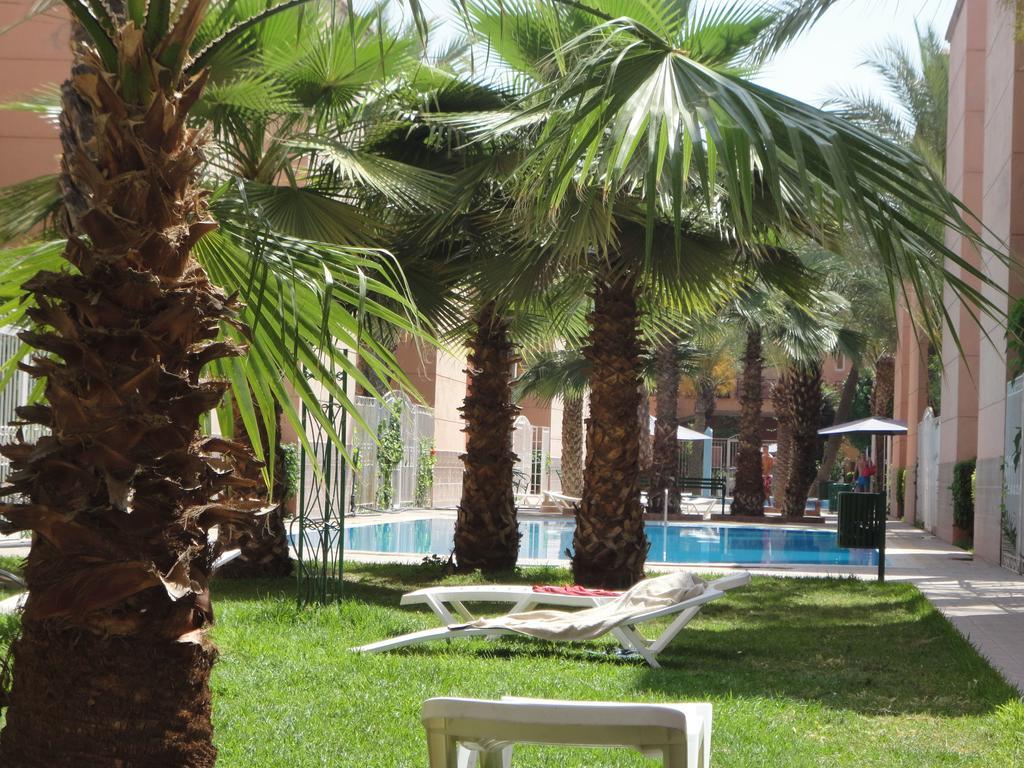 Riad Les Portes De La Medina Marrakesh Ruang foto