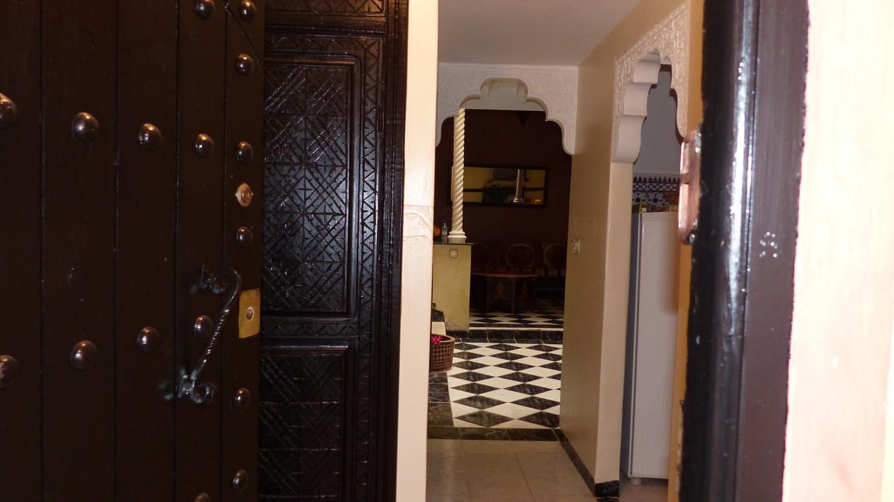 Riad Les Portes De La Medina Marrakesh Bagian luar foto