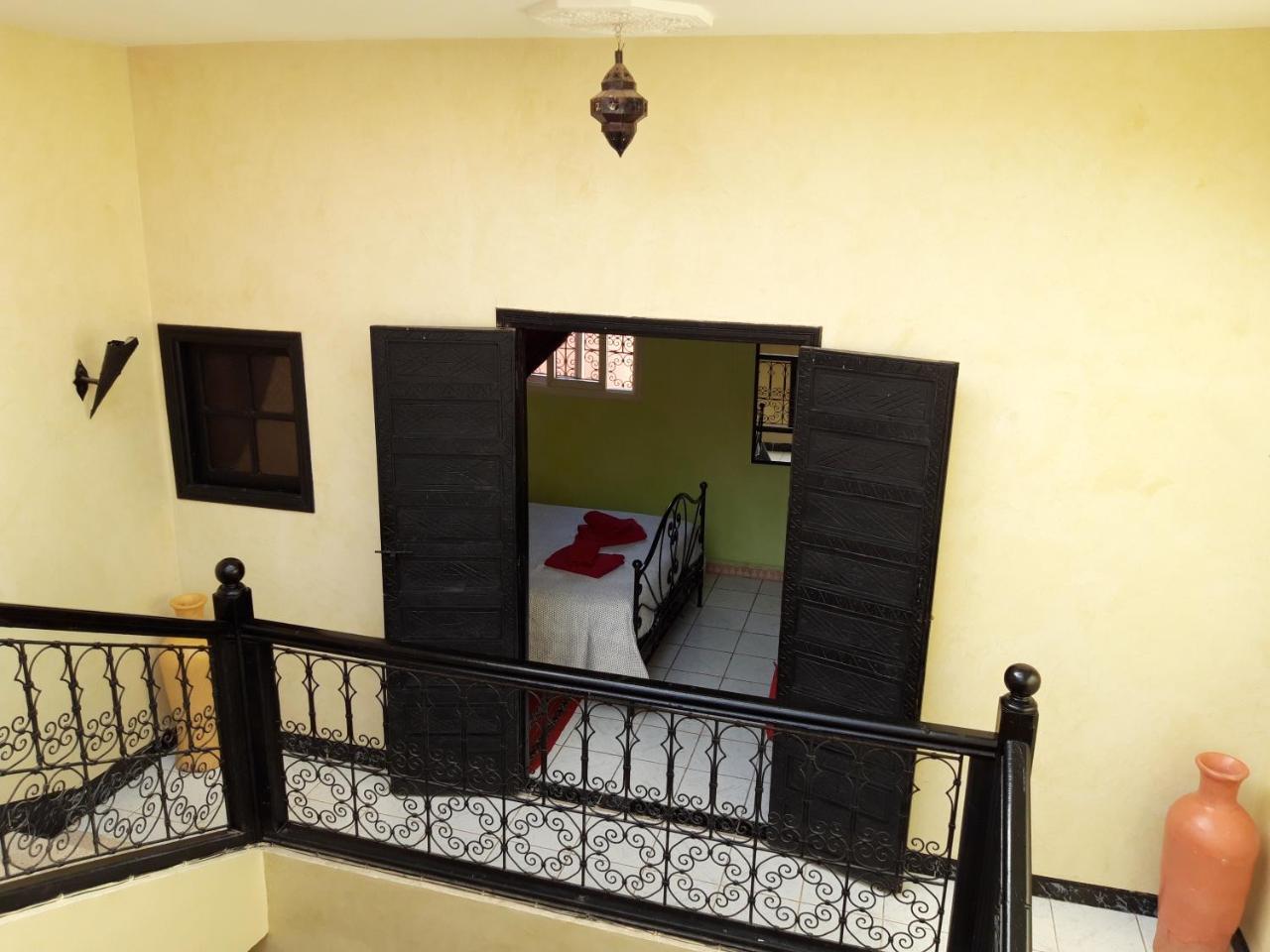 Riad Les Portes De La Medina Marrakesh Bagian luar foto